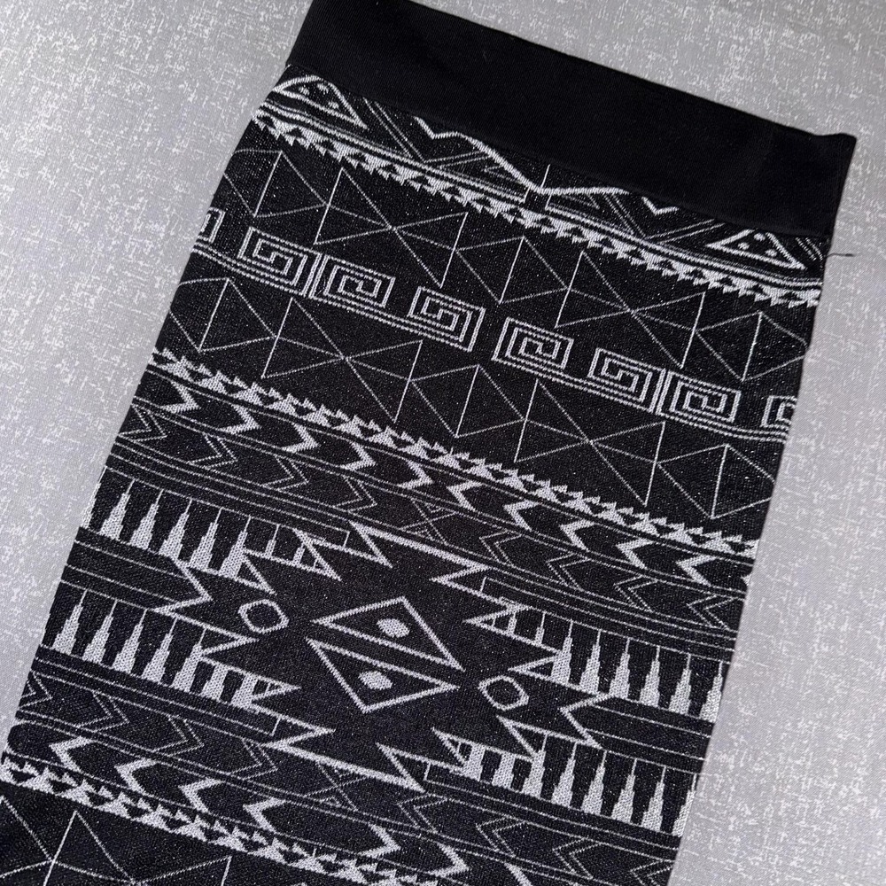 Derek Heart Skirt Teens L Black White Aztec Tribal Knit Bodycon Pencil